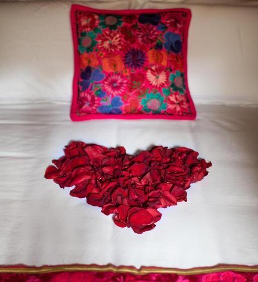 Люкс Вид на Сад, Los Camilos