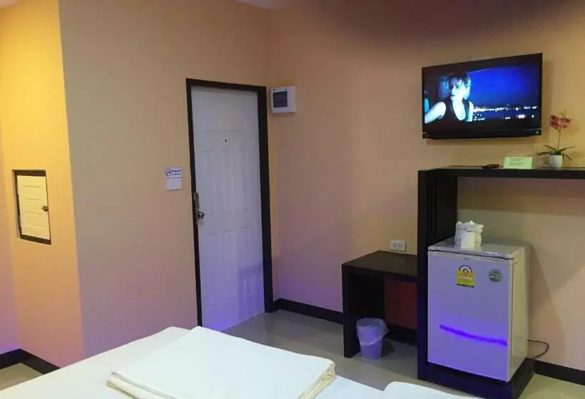 استودیوی استاندارد, Jirapa Modern Resort