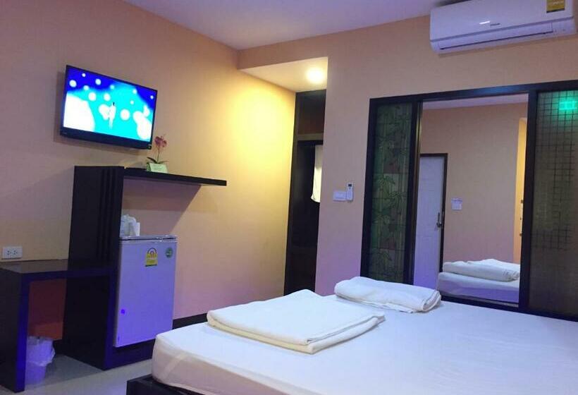 스탠다드 스튜디오, Jirapa Modern Resort