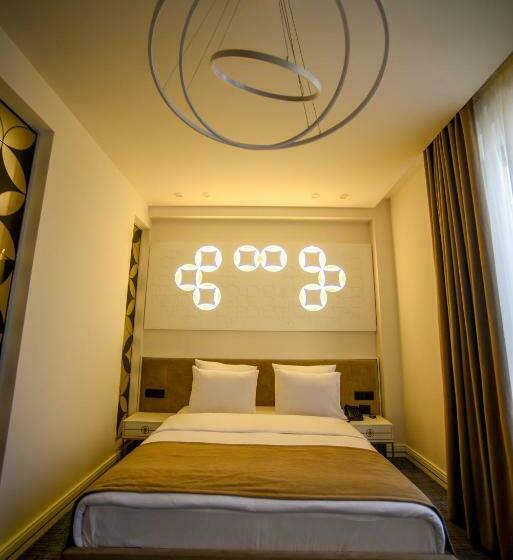 기본룸, Aghababyan S