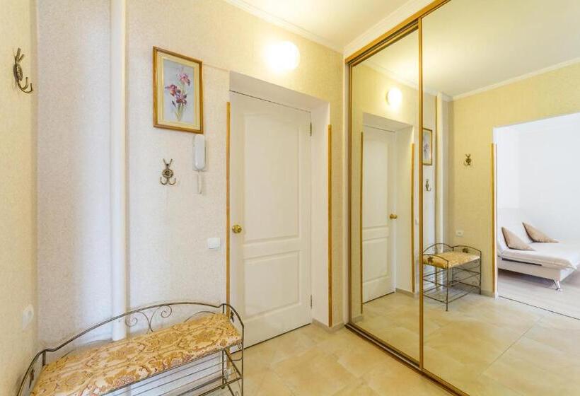 آپارتمان 1 خوابه, Comfort House