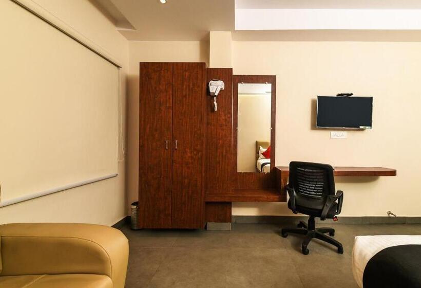 デラックストリプルルーム, Super Capital O Siddartha Grand