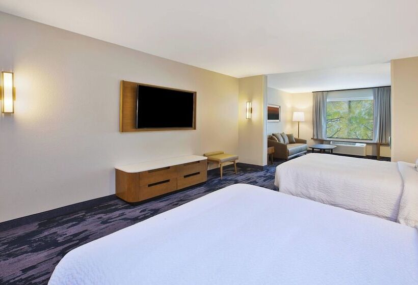 Люкс, Fairfield Inn & Suites By Marriott Flint Grand Blanc