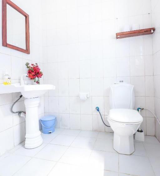 带阳台标准四人间, New Teddy's On The Beach