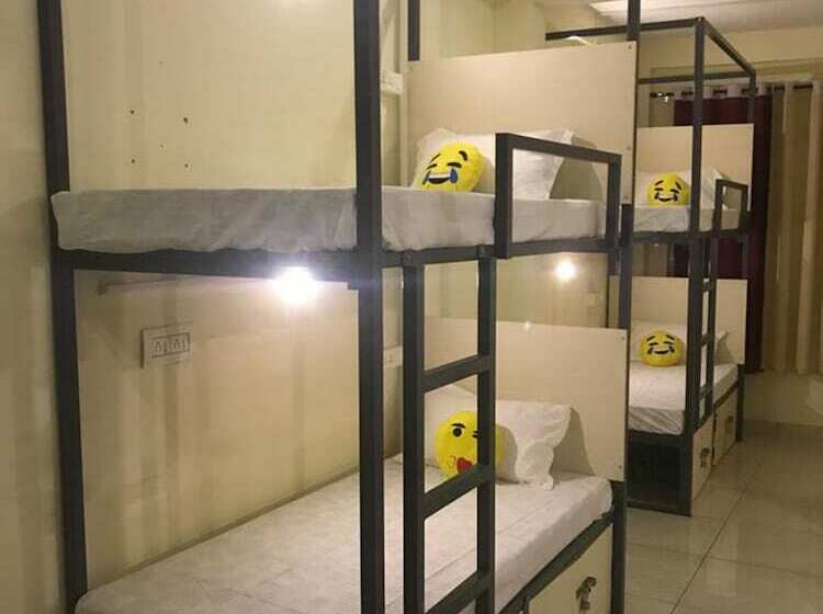 سرير فى غرفة مشتركه, Moustache Kasol   Hostel