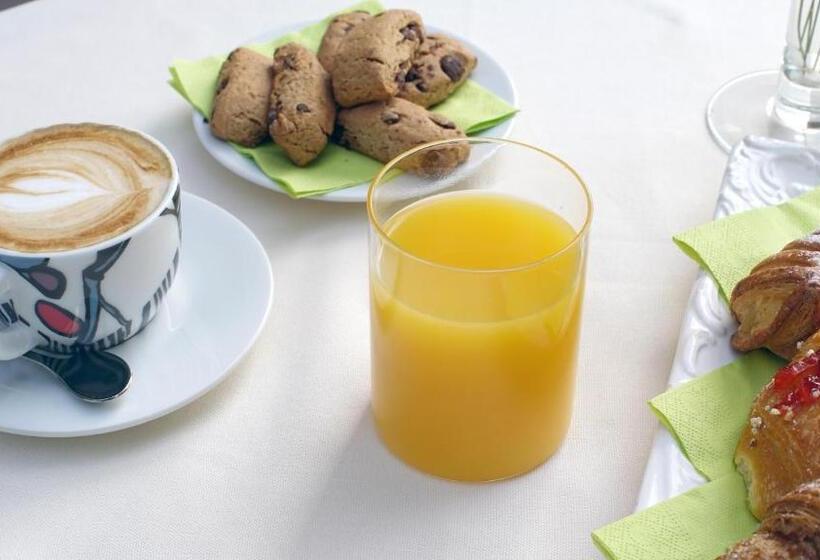 اتاق استاندارد با تراس, Emi