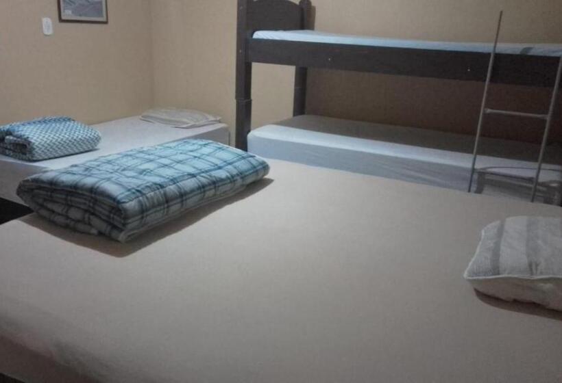 غرفة قياسية ثلاثية, Office Hostel  Quartos E Cozinhas Privativas Ar Condicionado Emitimos Nota Fiscal