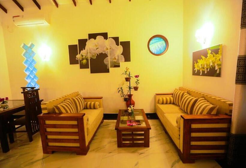 شقة غرفة نوم واحدة مزودة بشُرفة, Sri Lankan Villa