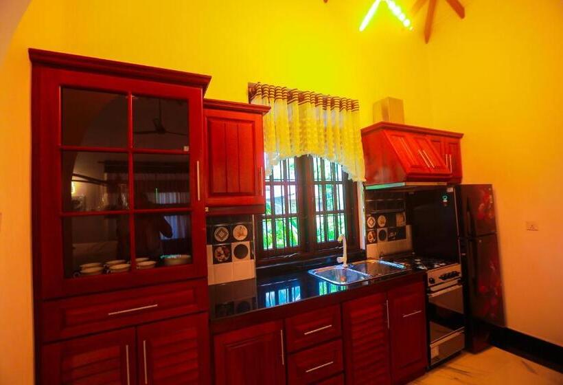 شقة غرفة نوم واحدة مزودة بشُرفة, Sri Lankan Villa