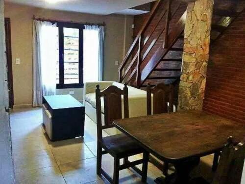 Apartamento Dúplex 1 Dormitório, Complejo Los Ramones