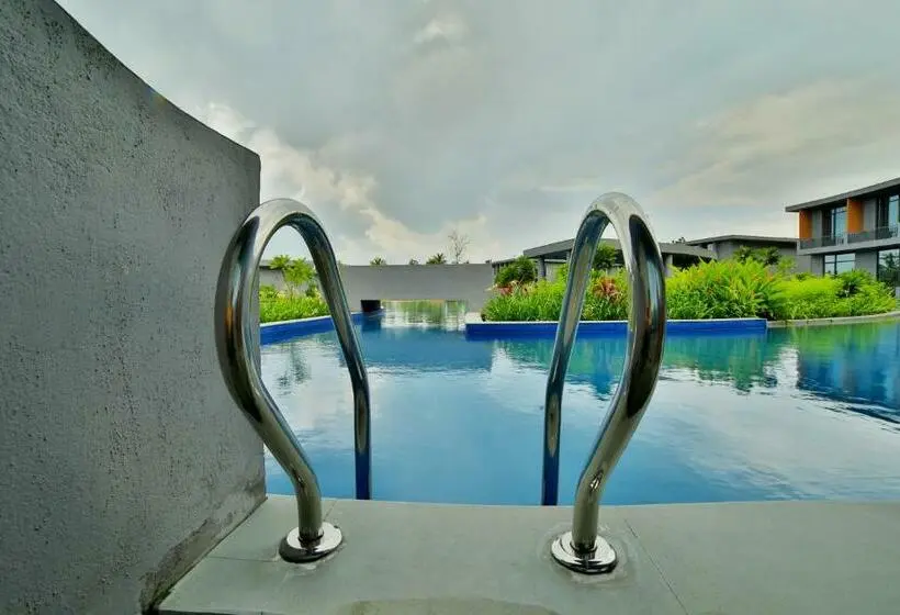 キングサイズベッドのスタンダードルーム, The Amaya Resort Kolkata Nh6