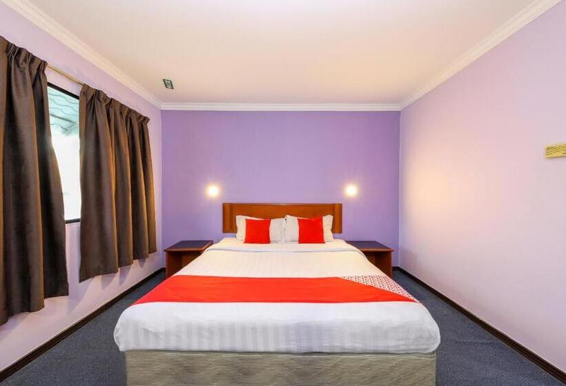 キングサイズベッドのデラックスルーム, Oyo 472 Comfort Hotel 1