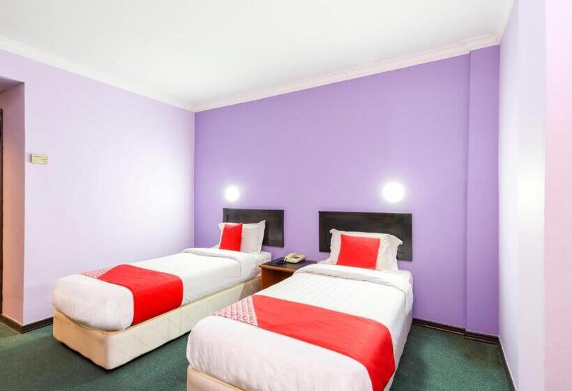 スタンダードルーム, Oyo 472 Comfort Hotel 1