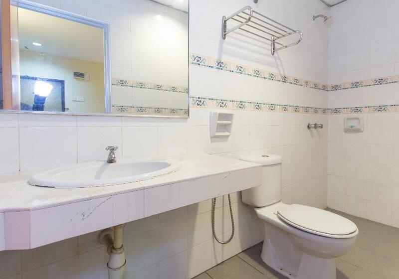 スタンダードルーム, Oyo 472 Comfort Hotel 1