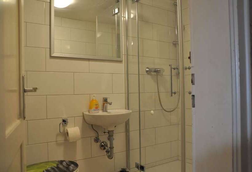 スタンダードトリプルルーム, Pension Haus Gertrud