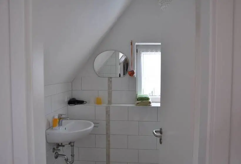 スタンダード4人部屋, Pension Haus Gertrud