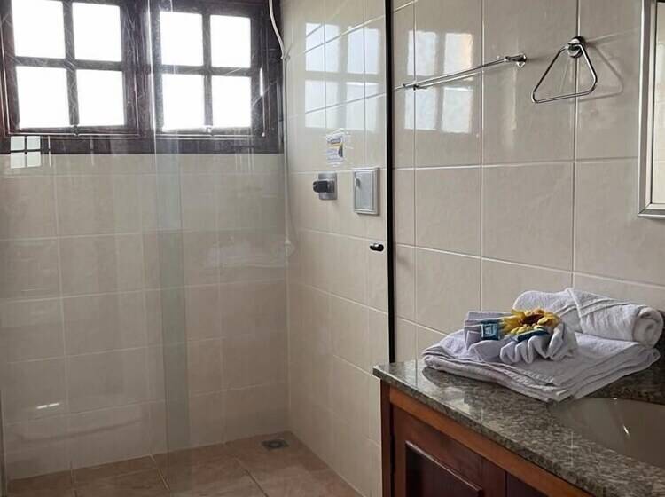 ファミリールーム, Chateau Palace