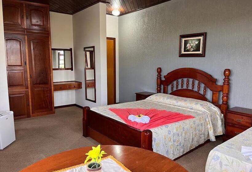 ファミリールーム, Chateau Palace