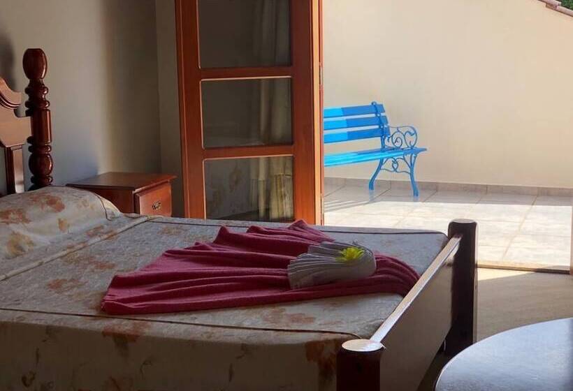 スタンダードルーム, Chateau Palace