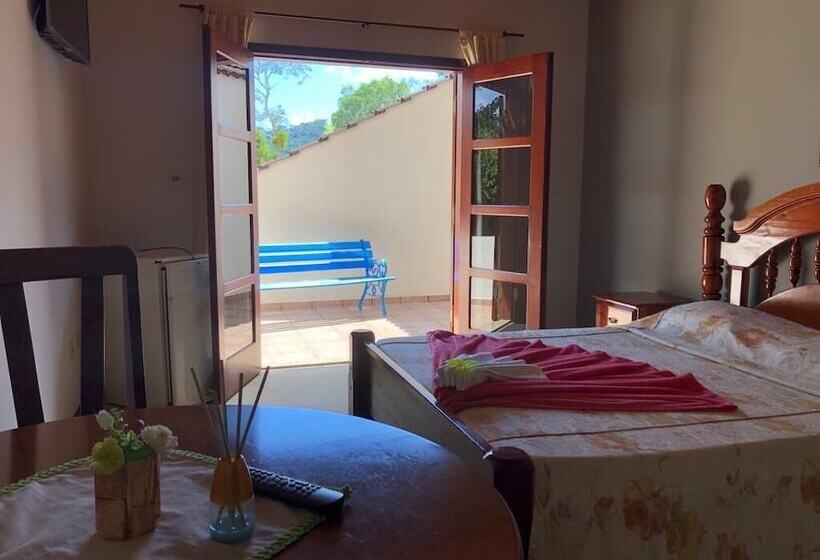 スタンダードルーム, Chateau Palace