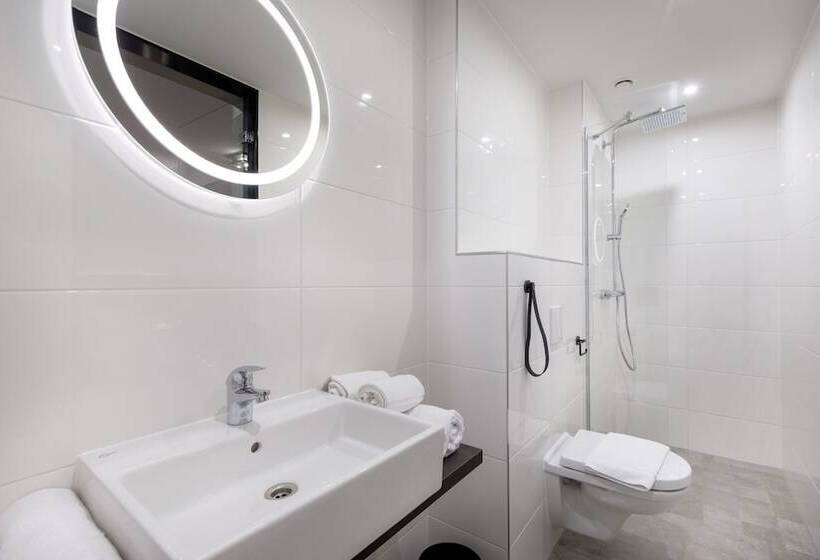 اتاق خانوادگی, New Kit