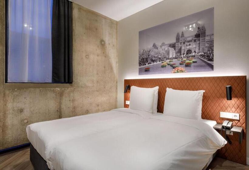 اتاق سوپریور, New Kit