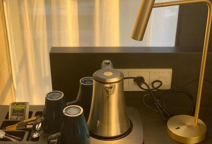 اتاق خانوادگی, New Kit