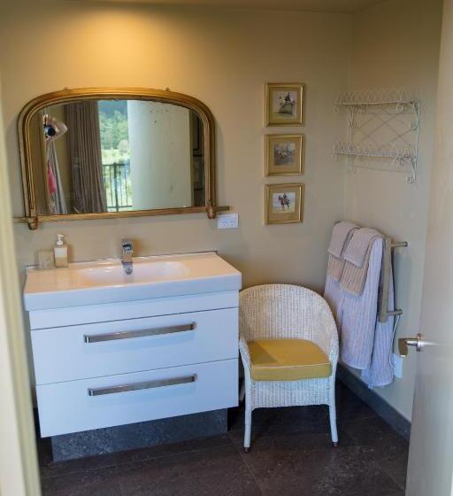 חדר סטודיו סטנדרד, Ballymoney Cnoc