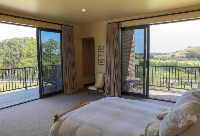 חדר סטודיו סטנדרד, Ballymoney Cnoc