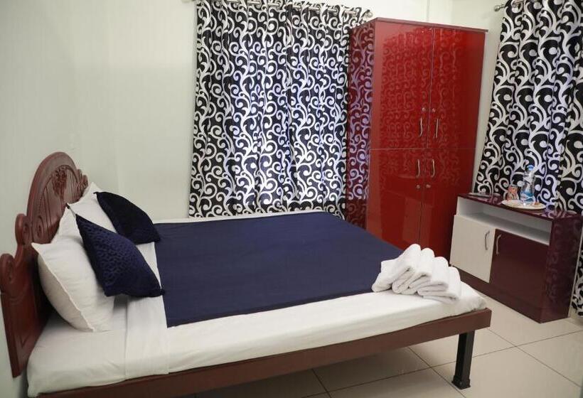 スタンダードルーム, Pavithram Residency