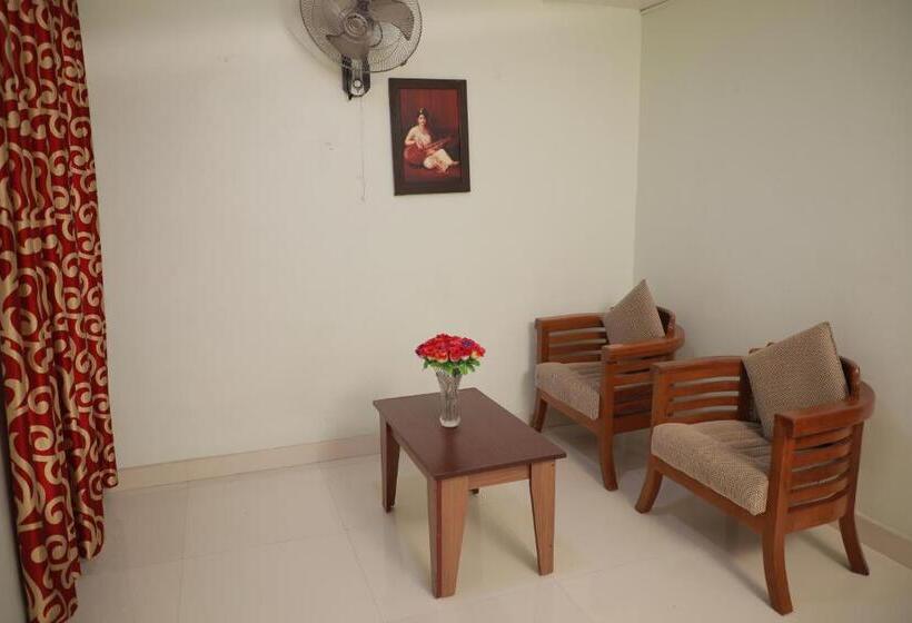 デラックスルーム, Pavithram Residency