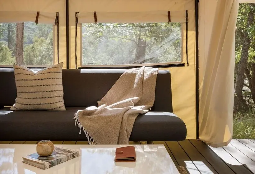 デラックスルーム, Autocamp Yosemite