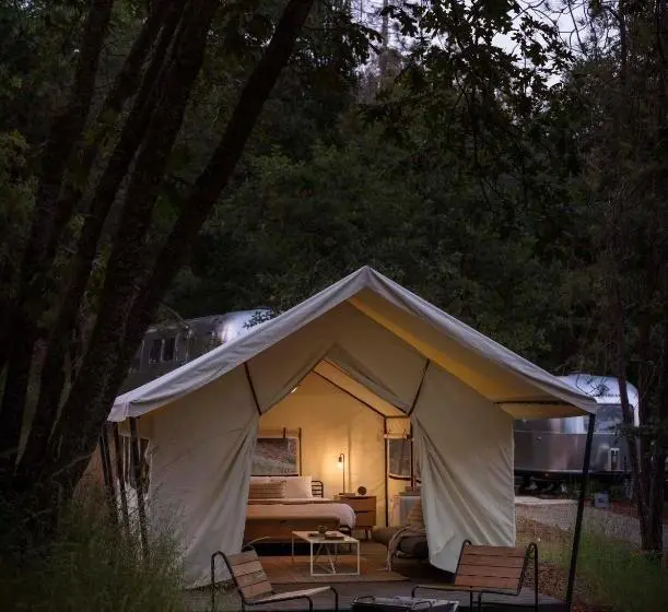Standard Tent, Autocamp Yosemite