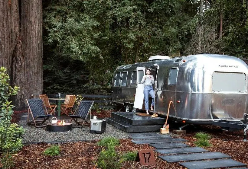 ベーシックトリプルルーム, Autocamp Yosemite