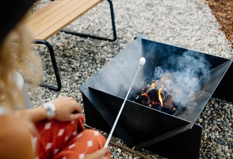 디럭스 룸, Autocamp Yosemite