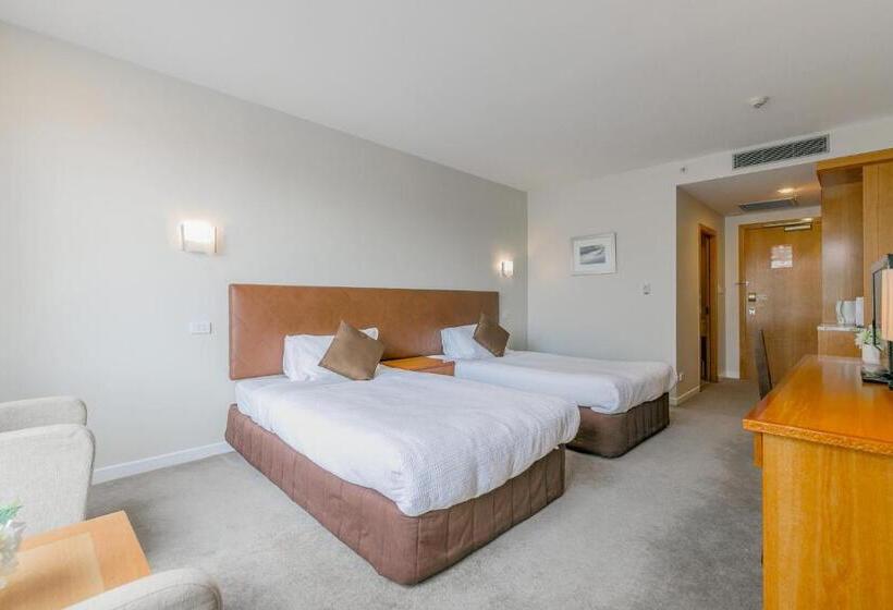 标准工作室, Boulevard