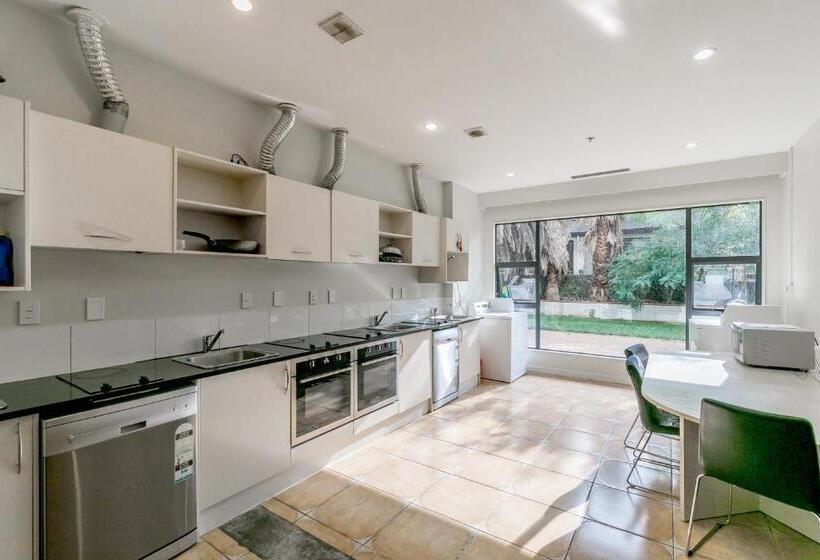 带2个卧室的套房, Boulevard