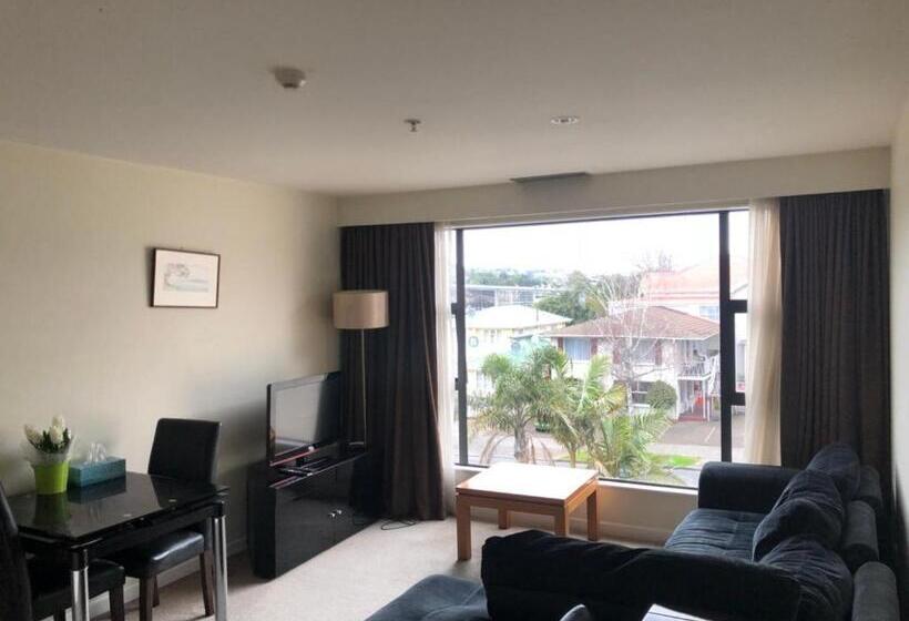 带2个卧室的套房, Boulevard