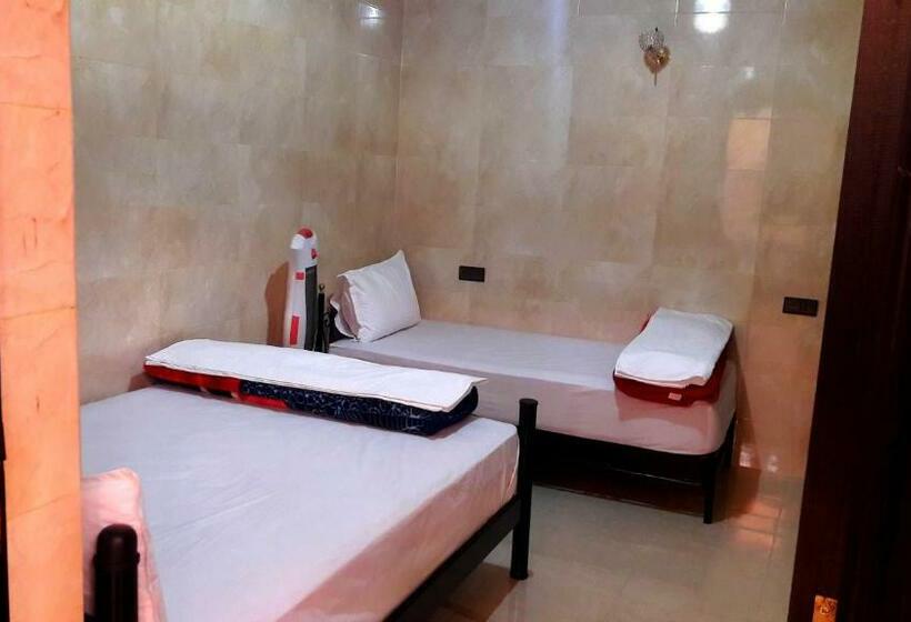 اتاق استاندارد سه نفره, Silia