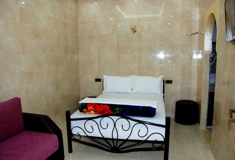 اتاق استاندارد سه نفره, Silia