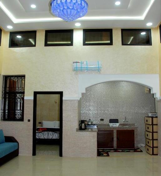 اتاق استاندارد چهار تخته, Silia