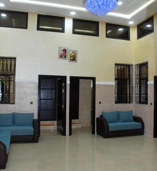 اتاق استاندارد چهار تخته, Silia