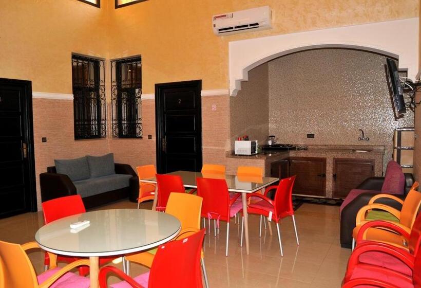 سوییت خانوادگی, Silia