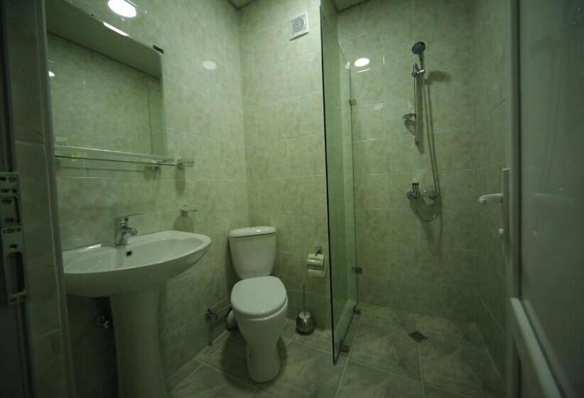 اتاق استاندارد سه نفره, Comfort