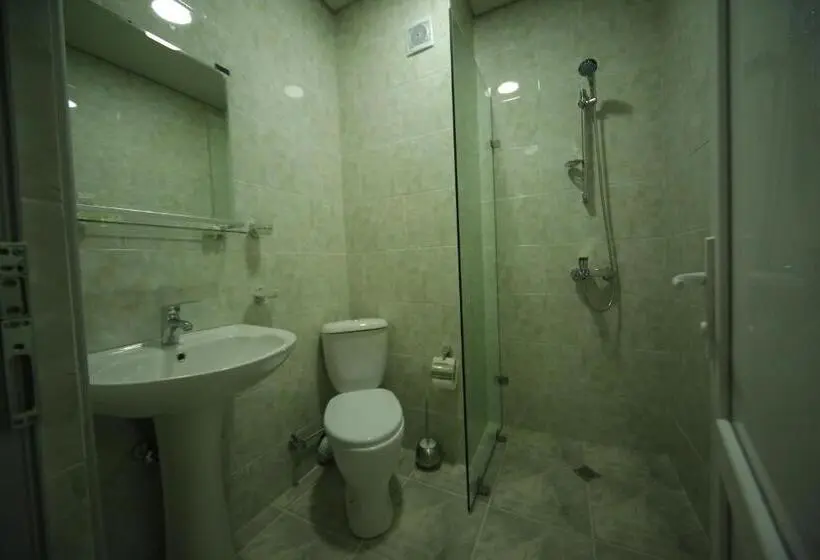 اتاق استاندارد سه نفره, Comfort