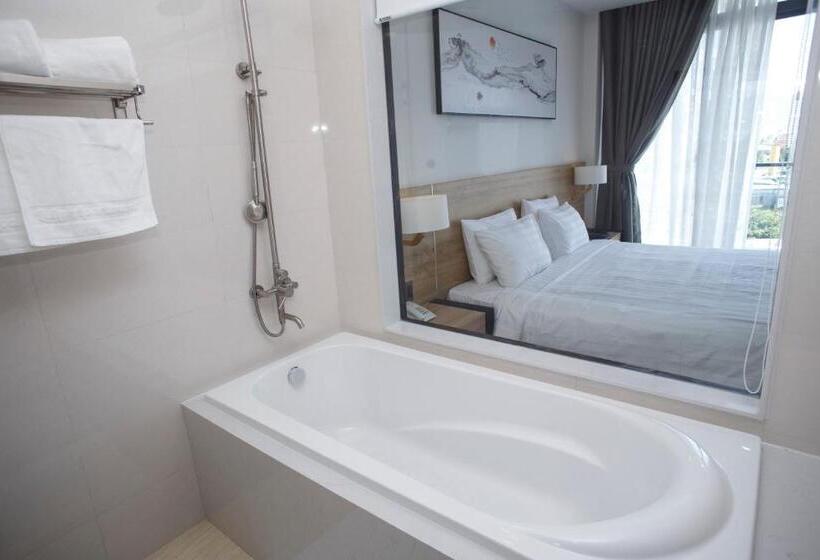 اتاق لوکس با تخت بزرگ, Lily Apartment