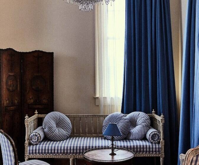 高级大房间, Peter And Paul, An Ash