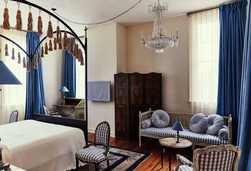 高级大房间, Peter And Paul, An Ash