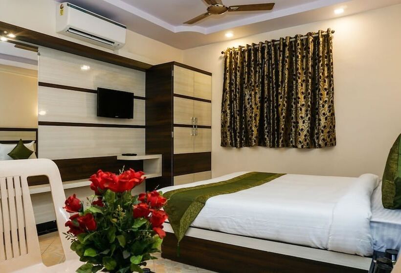 غرفة ديلوكس, Treebo Hillway Inn Main Market