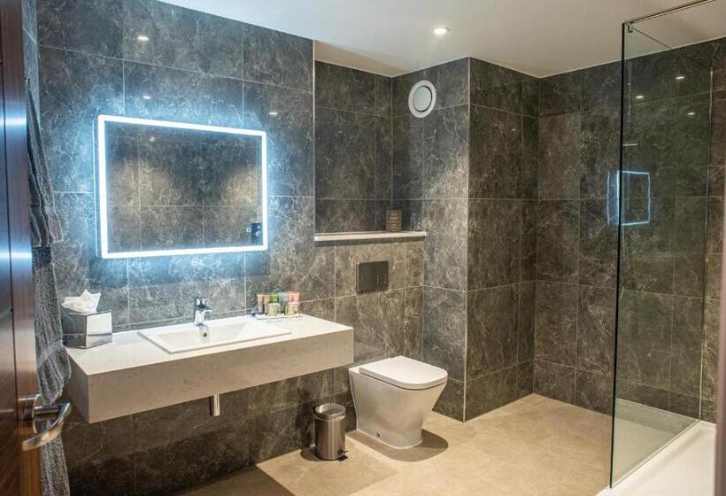 Люкс Повышенной Комфортности, Crow Wood Hotel & Spa Resort